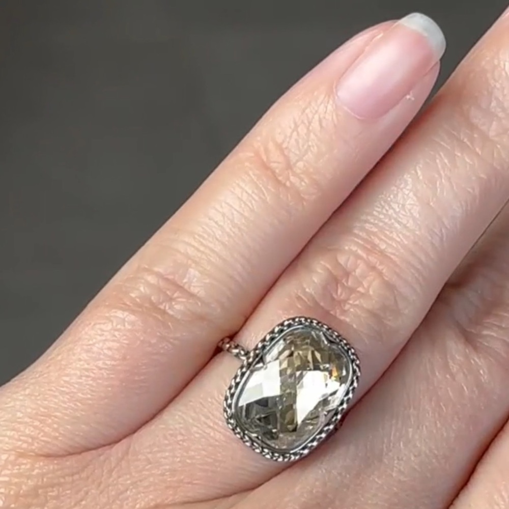 Swarovski Ring - Picture 2 of 12